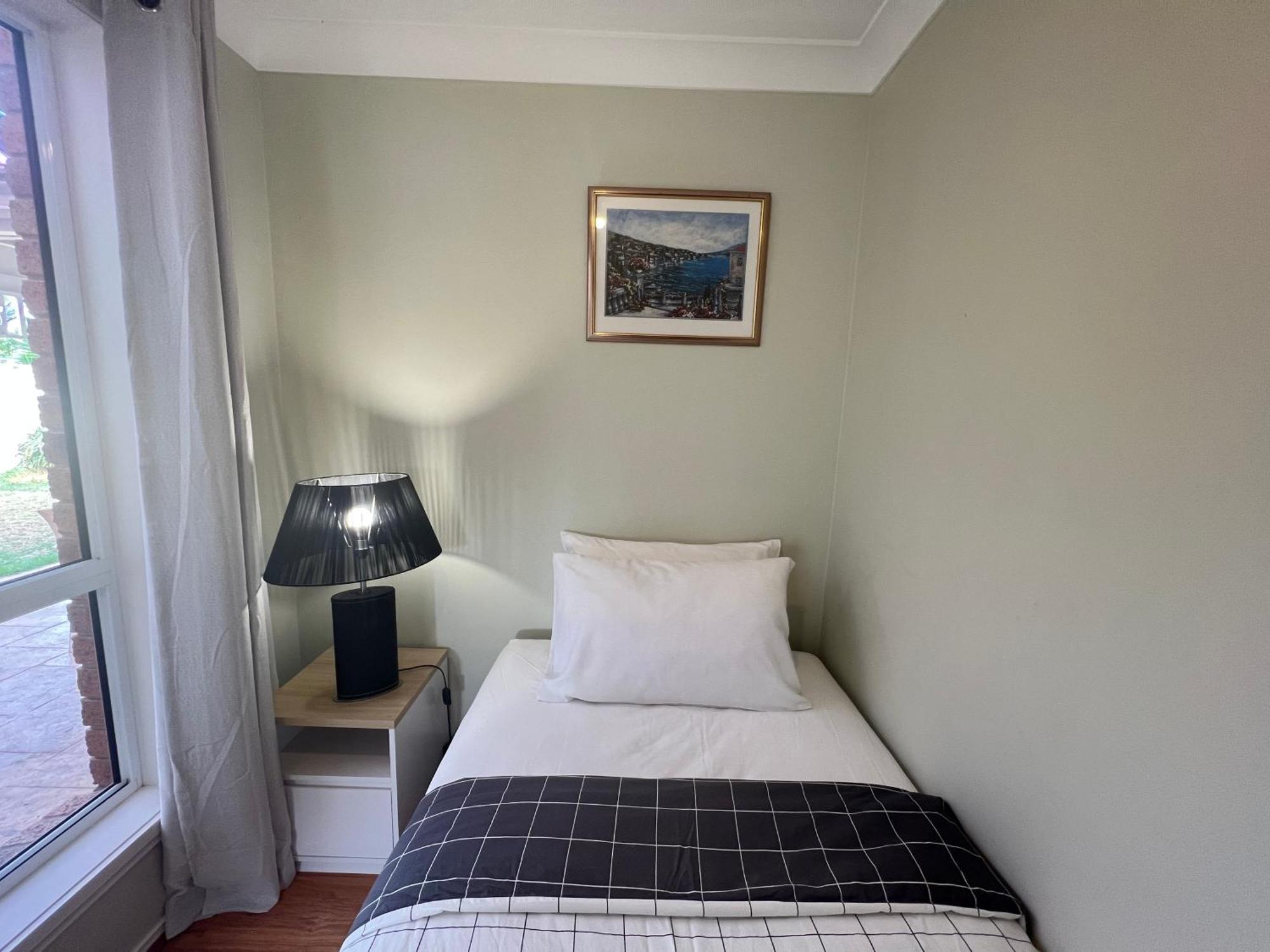 Spacious 6 Bedroom Holiday Home 15 Min Away From Melbourne Airport Sydenham Exterior photo