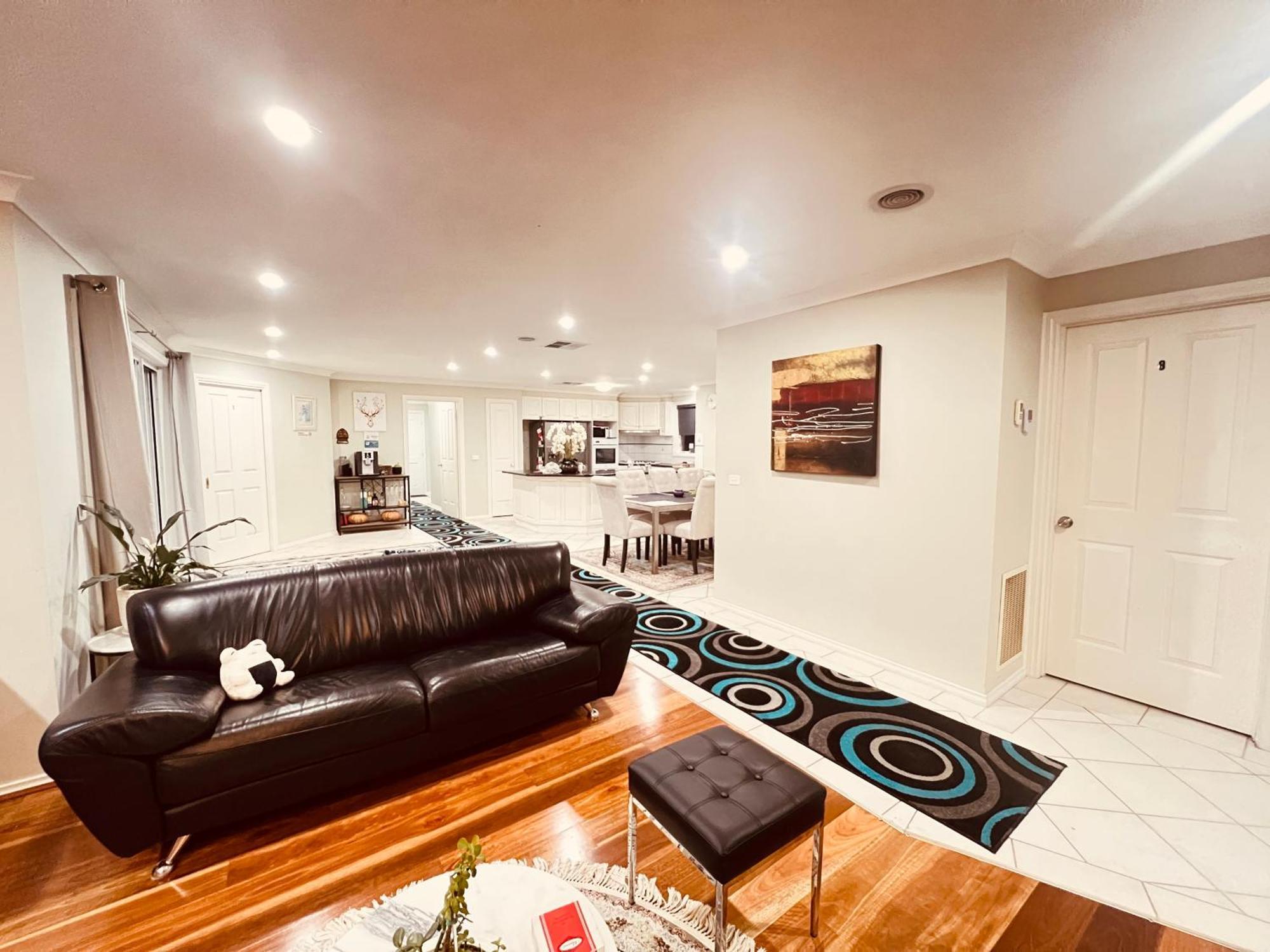 Spacious 6 Bedroom Holiday Home 15 Min Away From Melbourne Airport Sydenham Exterior photo